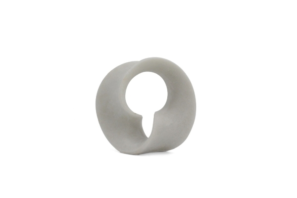 CURVED SCUPTURE IN WHITE RESIN S