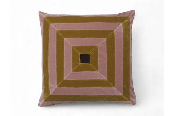Isabel Cushion